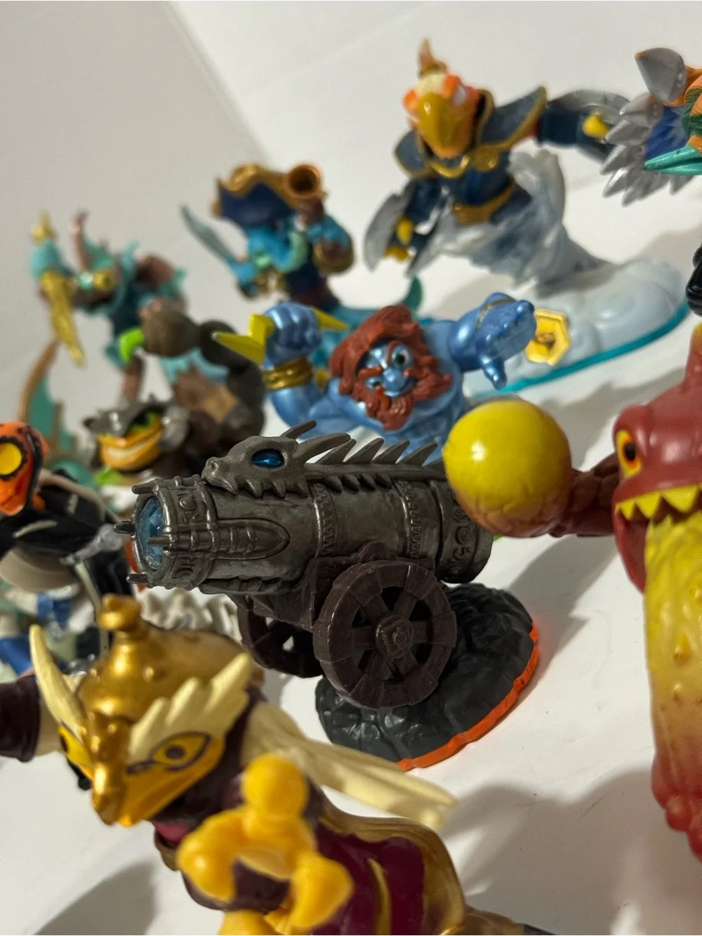 Skylanders 20 Piece Lot Figures Vehicles SuperChargers Trap Team Nintendo